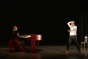 ou on va papa piano auriane durand scénographie paul production michel duchemin isabelle zanotti philippe mathé roman jean louis fournier