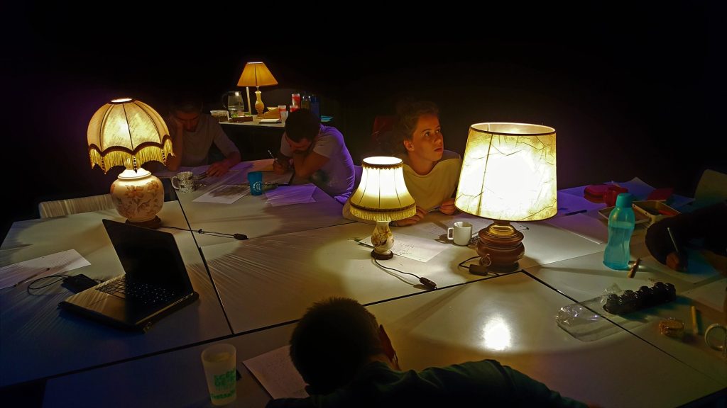 D'encre est la nuit tramways nantes semitan collectif 3h du soir auriane durand iokanaan vidéo participatif vision projection installation artistique atelier écriture