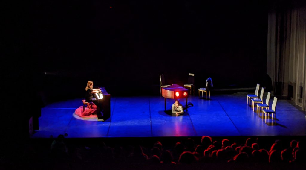 ou on va papa piano auriane durand scénographie paul production michel duchemin isabelle zanotti philippe mathé roman jean louis fournier