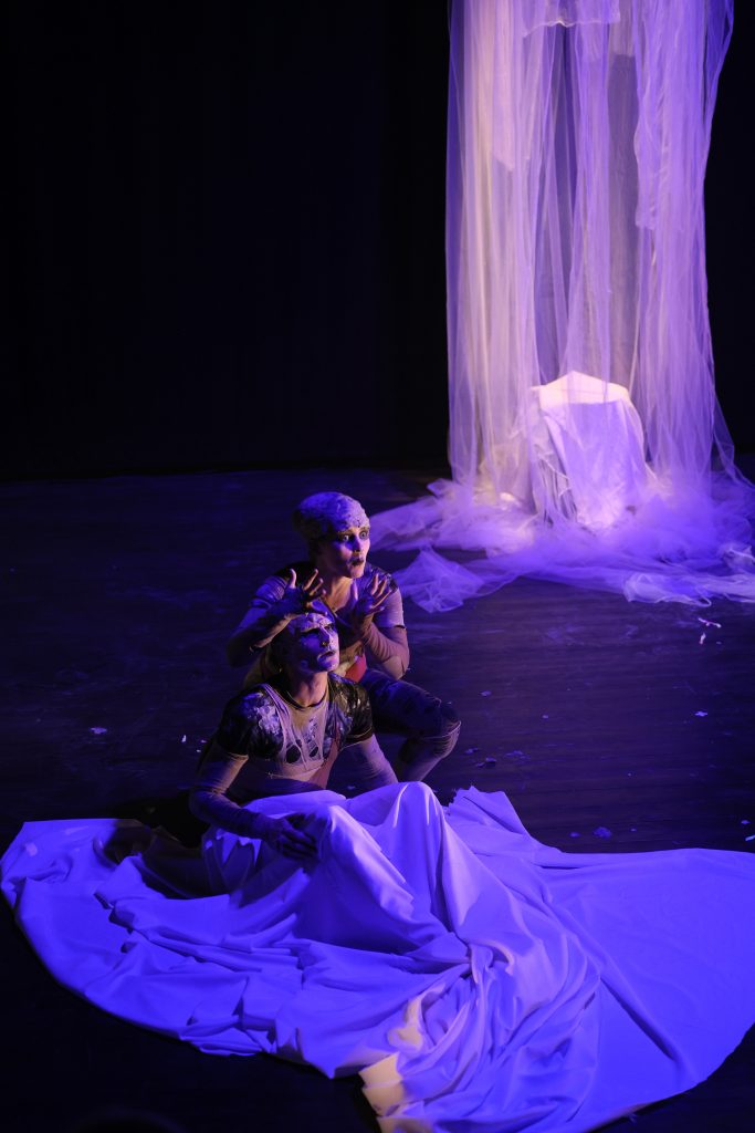 Même plus - Lackno cie tony aliot Pauline Vincent Maxime Chartier Auriane durand spectacle couple reconstruction lumière scénographie light set design